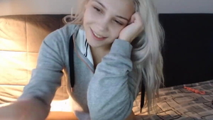 Super sexy babysitter cowgirl sex on web-cam