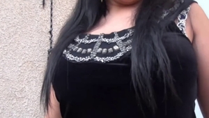 Big tits amateur receives gangbang in HD