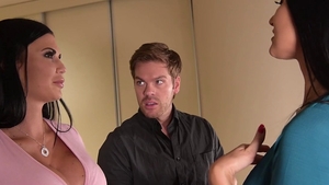 Busty Ryan Ryder & Jasmine Jae fingering video