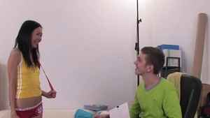 Anal fucking at castings in HD