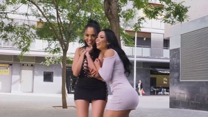 Bubble butt perfect brunette FFM HD