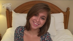 Young female chick Riley Reid needs rough nailing in HD