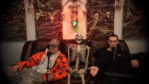 Amateur female orgasm in the van