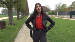 Fucks in the ass outdoors french in her lingerie HD