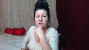 Solo female nailed rough