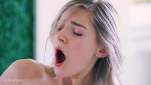 Alternative Eva Elfie threesome