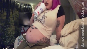 Fat babe fetish bends over